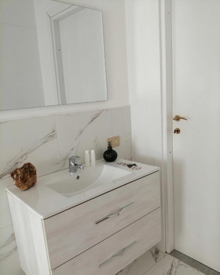 Appartamento Moderno Rustico Olbia Luaran gambar